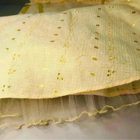 Ashley Ann Embroidered Eyelet Yellow Sundress Lined Tulle Hem Girls Size 14 1/2 - Picture 8 of 16